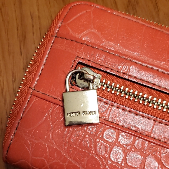 Anne Klein zippered wallet, orange with gold zippers and embellishment lock. - Picture 15 of 15